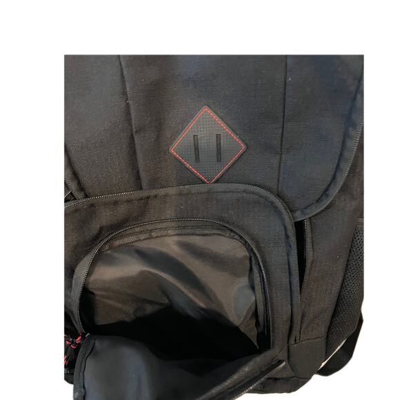 EastSport Top Loading Black Backpack - Picture 3 of 5